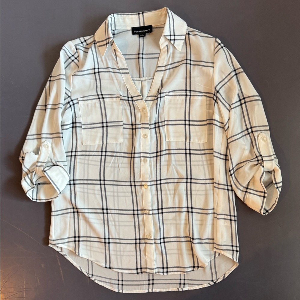 Women's Plaid Button-Up Blouse